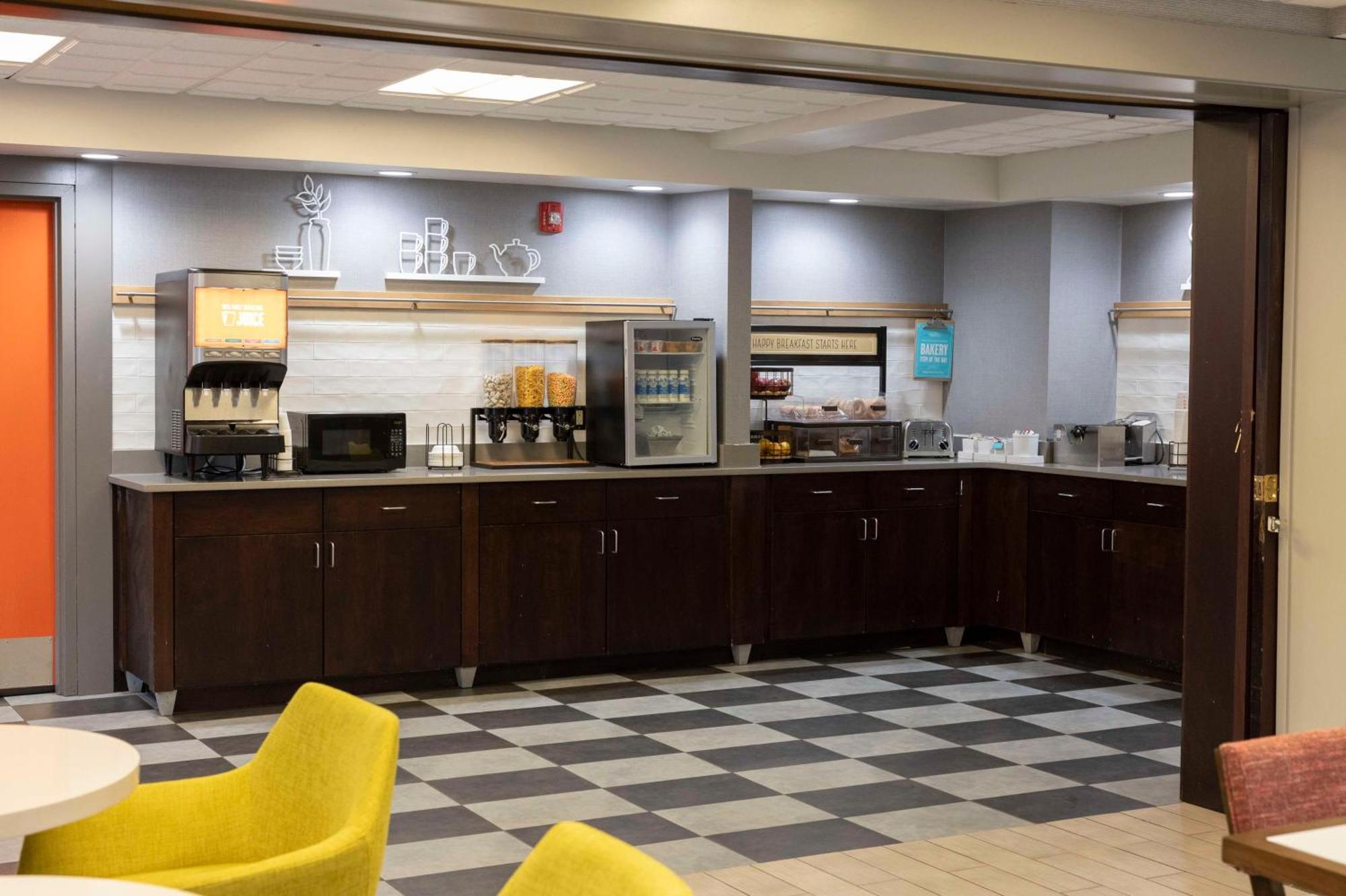 Hampton Inn Kent/Akron Area Exterior foto
